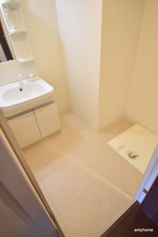 小西マンション　仲介手数料無料の洗面所