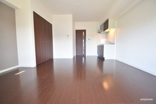 小西マンション　仲介手数料無料の洋室