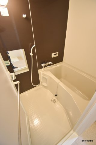 小西マンション　仲介手数料無料の浴室