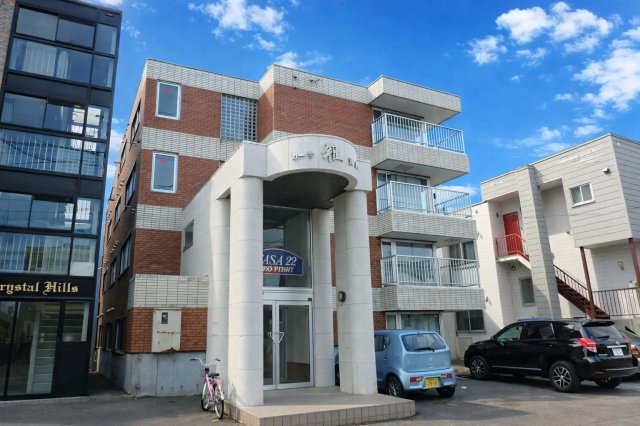 【カーサ雅元町】　北海道札幌市不動産投資1棟売りマンション「元町駅徒歩5分」の外観
