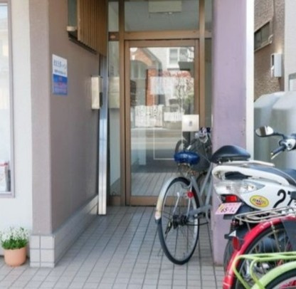 相模原市中央区矢部４丁目の賃貸マンションのエントランス