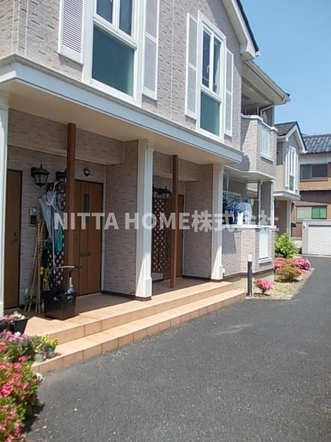 ラフレシール　フィオーレＢのエントランス|南向き角部屋のお部屋に空き予定！