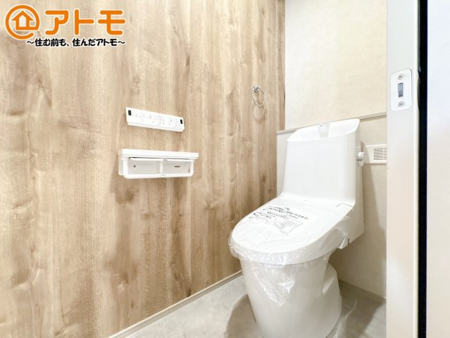 【トイレ】 | 沼津市東沢田　新築一戸建て　2号棟 | 清潔感のあるトイレです！