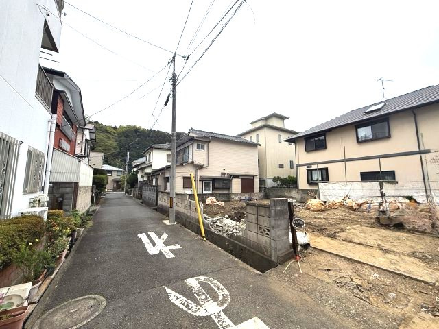 2沿線2駅　近隣商業地域の前面道路含む現地写真|前面道路