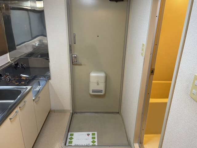 キャメル東砂の玄関