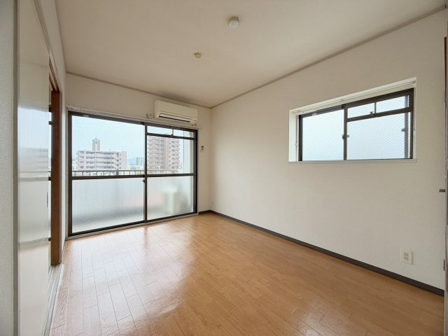 芦屋ビレッジの内装