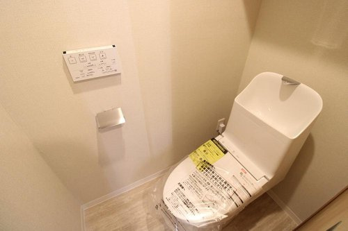 西武拝島ハイツ２号棟のトイレ|シンプルで使いやすいトイレです