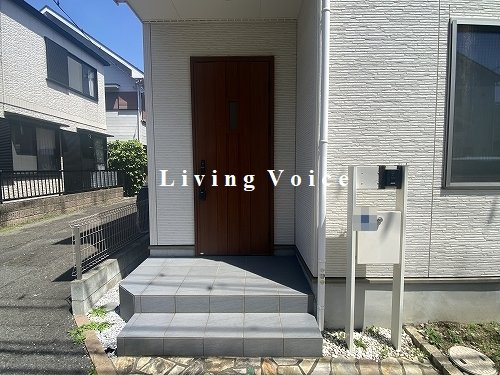 【エントランス】 | 【仲介手数料０円】平塚市田村2丁目　中古一戸建て | 【仲介手数料０円】平塚市田村2丁目　中古一戸建て