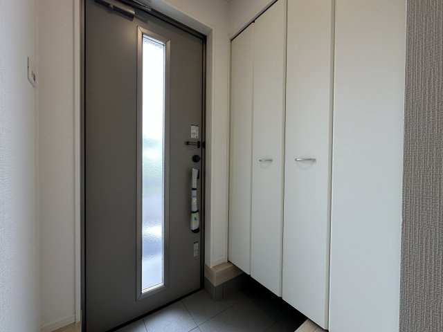 明石市大久保町谷八木新築戸建６号棟の玄関