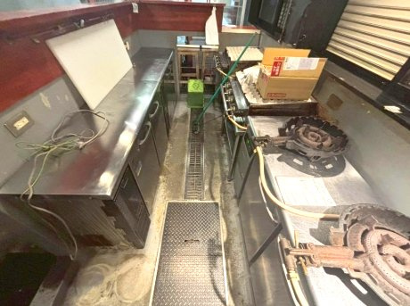 橋本店舗の内装