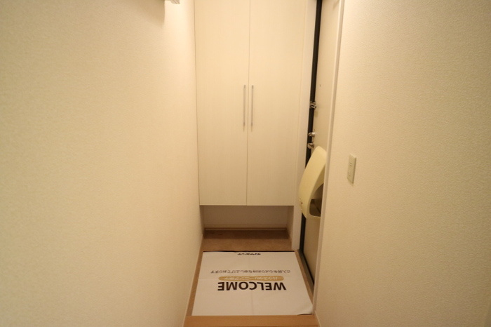 ウィルモア垂水の玄関