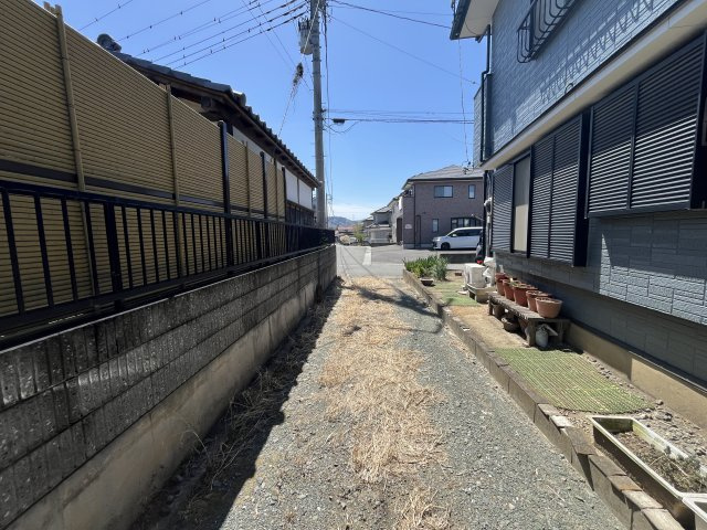 【前面道路含む現地写真】 | 児玉郡神川町植竹　中古戸建