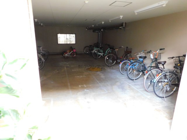 キャッスルマンション入間駅前の駐輪場