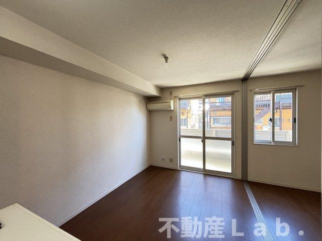 ラフィーネⅡの居間・リビング|※同一建物別号室のお写真です。
