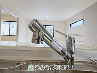 【キッチン】 | Livele Garden.S　第20栃木大平町西水代　1号棟 | カートリッジ式浄水機能付き台所水栓☆いつでも美味しいお水でお料理が出来ます☆