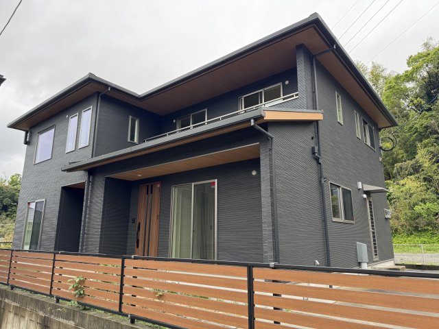 坂元町２世帯住宅