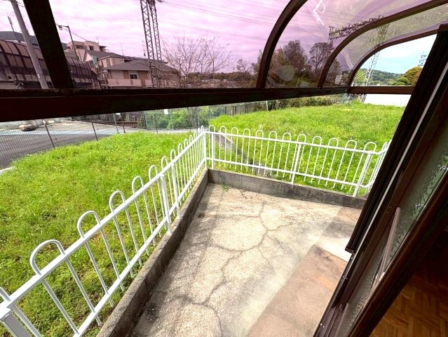 三日市町貸家のバルコニー