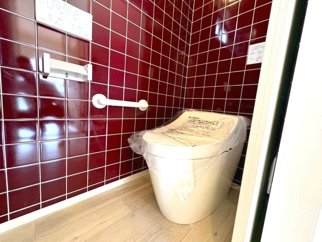 三日市町貸家のトイレ