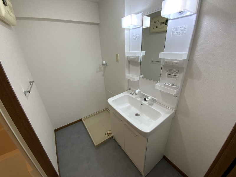 アンソレイエ　アオキの洗面所|他室参考写真