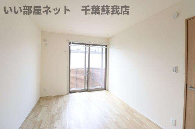 グリーンヴィラの洋室|個人の部屋や寝室として使える洋室です