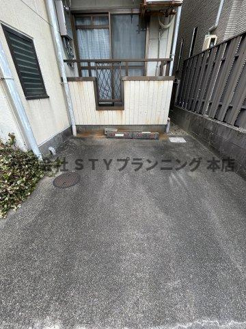 仲介手数料0円！サンハイツの駐車場