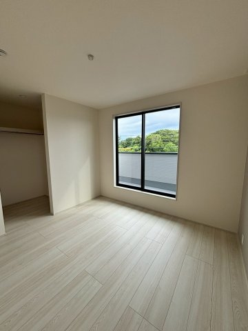 ●鈴鹿市若松北 第8 新築戸建の洋室