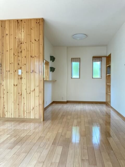 熊本市西区島崎２丁目の一戸建ての居間・リビング