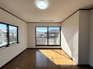 【洋室】 | 中央市臼井阿原 平成12年築 内装リフォーム済み中古戸建　