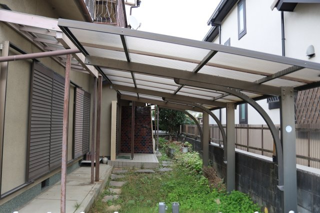 太子町東保　中古戸建の駐車場