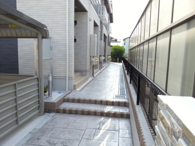 【エントランス】 | ＰＡＬＡＺＺＯ　ＫＯＪＯ　Ⅱ
