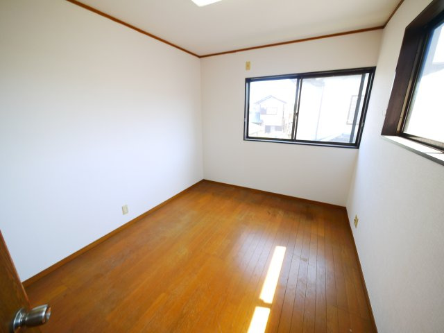 山武市埴谷　中古戸建の洋室|内装一部リフォーム令和8年4月完了 平成6年9月築 4LDK 自然豊かな閑静な分譲地内 