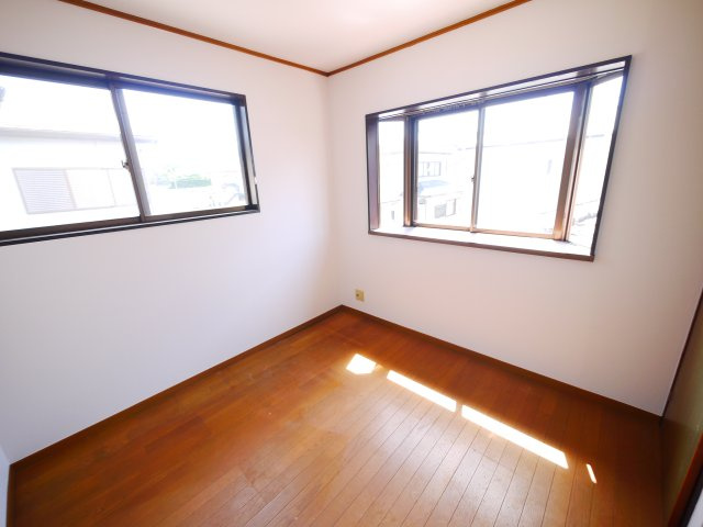 山武市埴谷　中古戸建の洋室|内装一部リフォーム令和8年4月完了 平成6年9月築 4LDK 自然豊かな閑静な分譲地内 