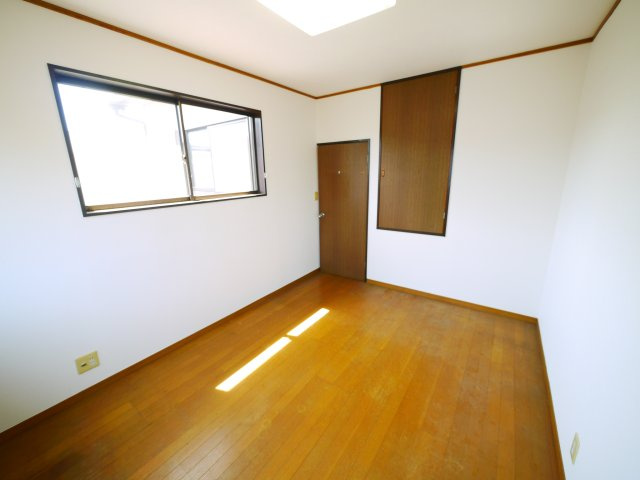 山武市埴谷　中古戸建の洋室|内装一部リフォーム令和8年4月完了 平成6年9月築 4LDK 自然豊かな閑静な分譲地内 
