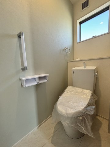 鈴鹿市北玉垣町第5 新築戸建 【全2棟】のトイレ