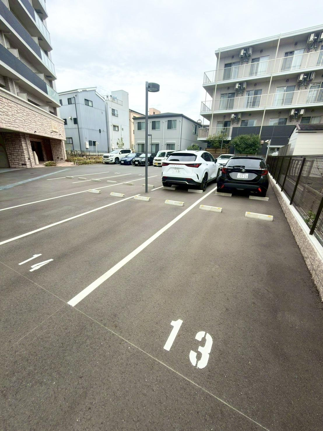 プレジオ大正の駐車場