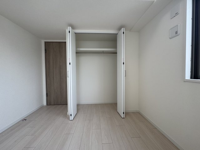 エンゼルパークソレイユ住吉の収納|収納力抜群のクローゼット付きです♪