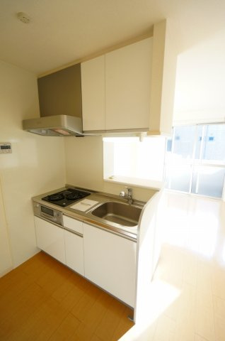 リーベC棟のキッチン|使いやすいキッチンです※反転タイプのお部屋になります。