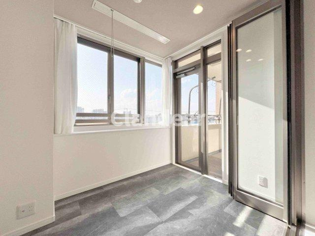 ヴェルビュ亀有のバルコニー|ドキドキの新生活も、安心してスタート。ぴったりの住まいを見つけませんか？クランディアが一緒に住まい選びをサポートします‼　まずは、お気軽にお問合せください　＃クランディア