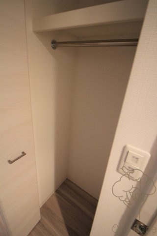プレサンス南森町ライズの収納