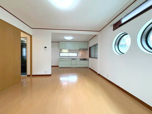 三日市町貸家の居間・リビング
