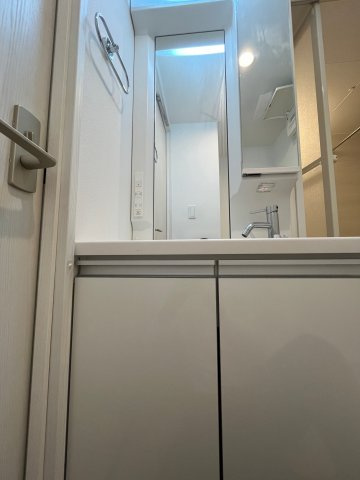 エルファーロ大塚Ⅳの独立洗面台