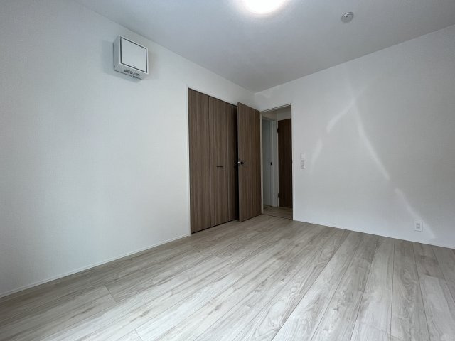 『八王子市新築戸建て』八王子市万町100-3【仲介手数料無料】　１期の洋室|～仲介手数料無料☆八王子ひなた不動産～八王子市万町　新築戸建て