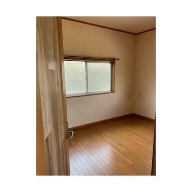 揖保郡太子町原　中古戸建の洋室