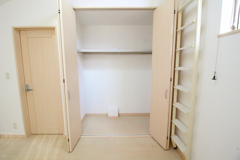 木月3丁目戸建の収納|2F洋室6帖