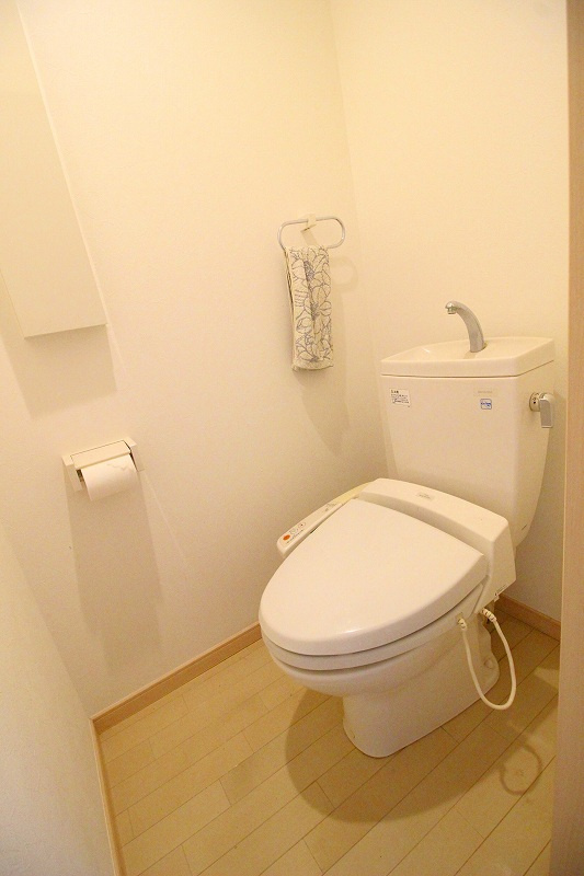 木月3丁目戸建のトイレ