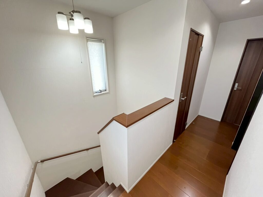 【No.7649】湯所町1丁目/中古住宅/P4台の内装