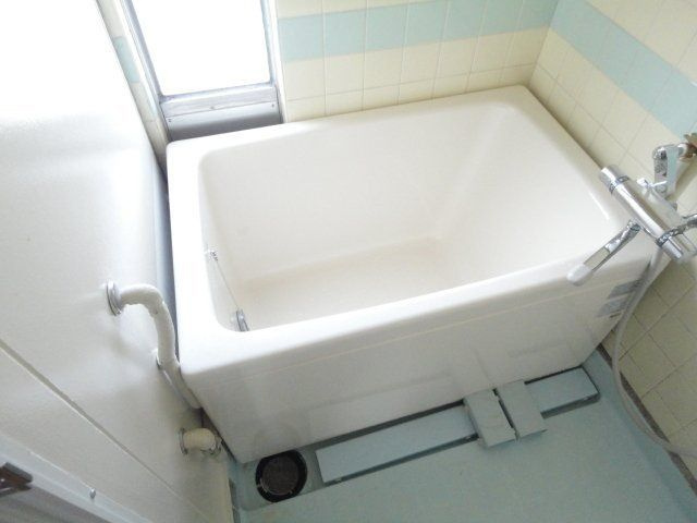 栄田マンションの浴室