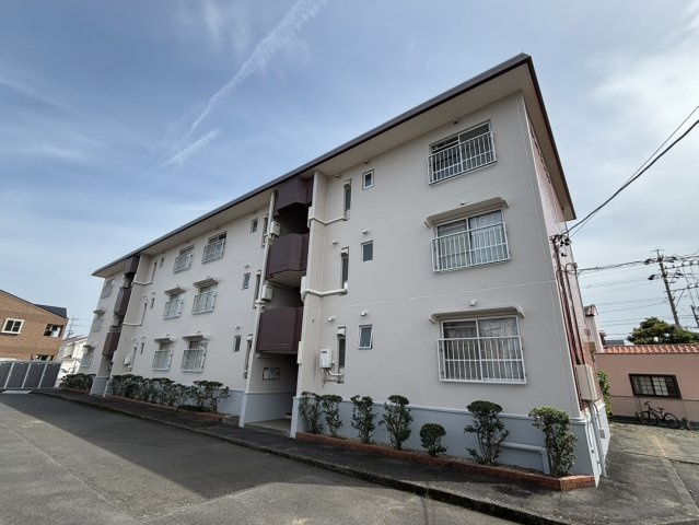 栄田マンションの外観