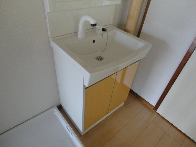 栄田マンションの洗面所