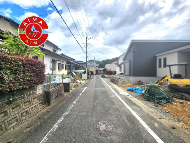筑紫野市大字吉木第2-1棟（1号棟）の外観|前面道路含む現地の写真です。